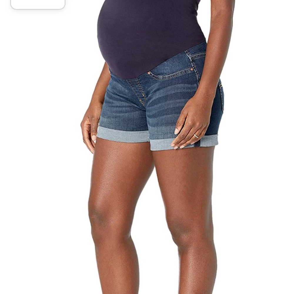 Levi’s signature gold maternity denim shorts